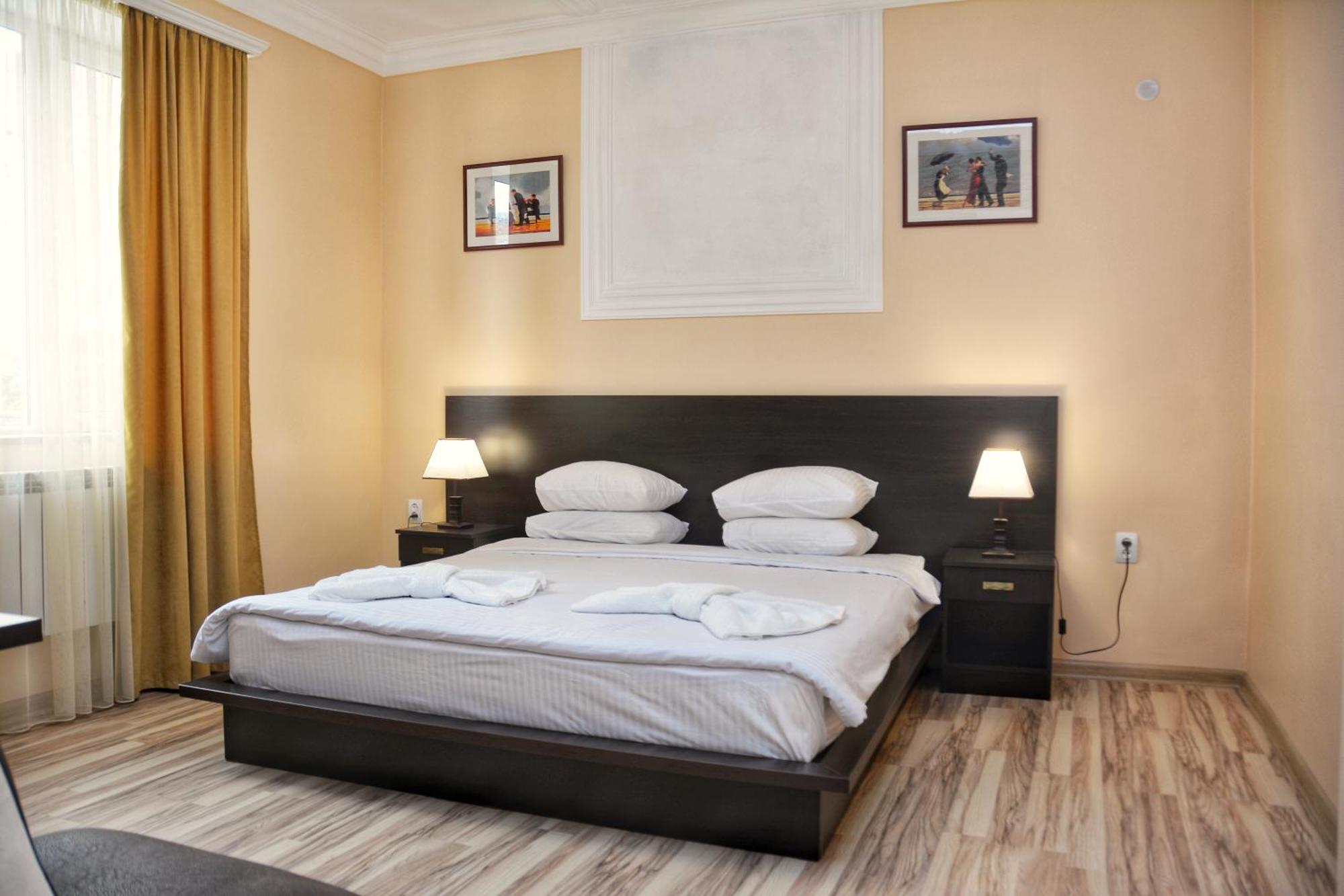Vayk Hotel Экстерьер фото
