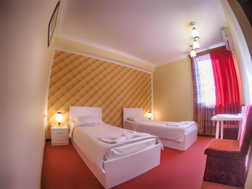 Vayk Hotel Экстерьер фото