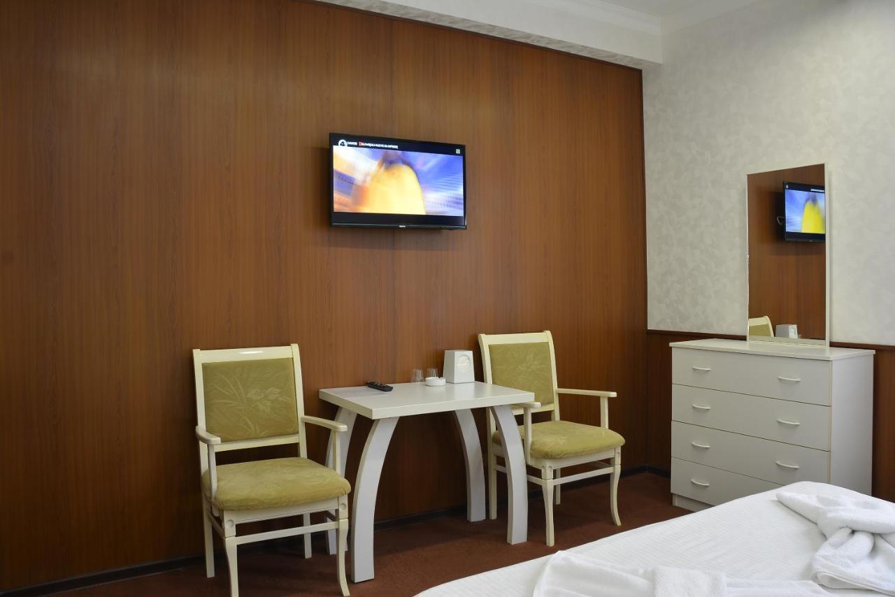 Vayk Hotel Экстерьер фото