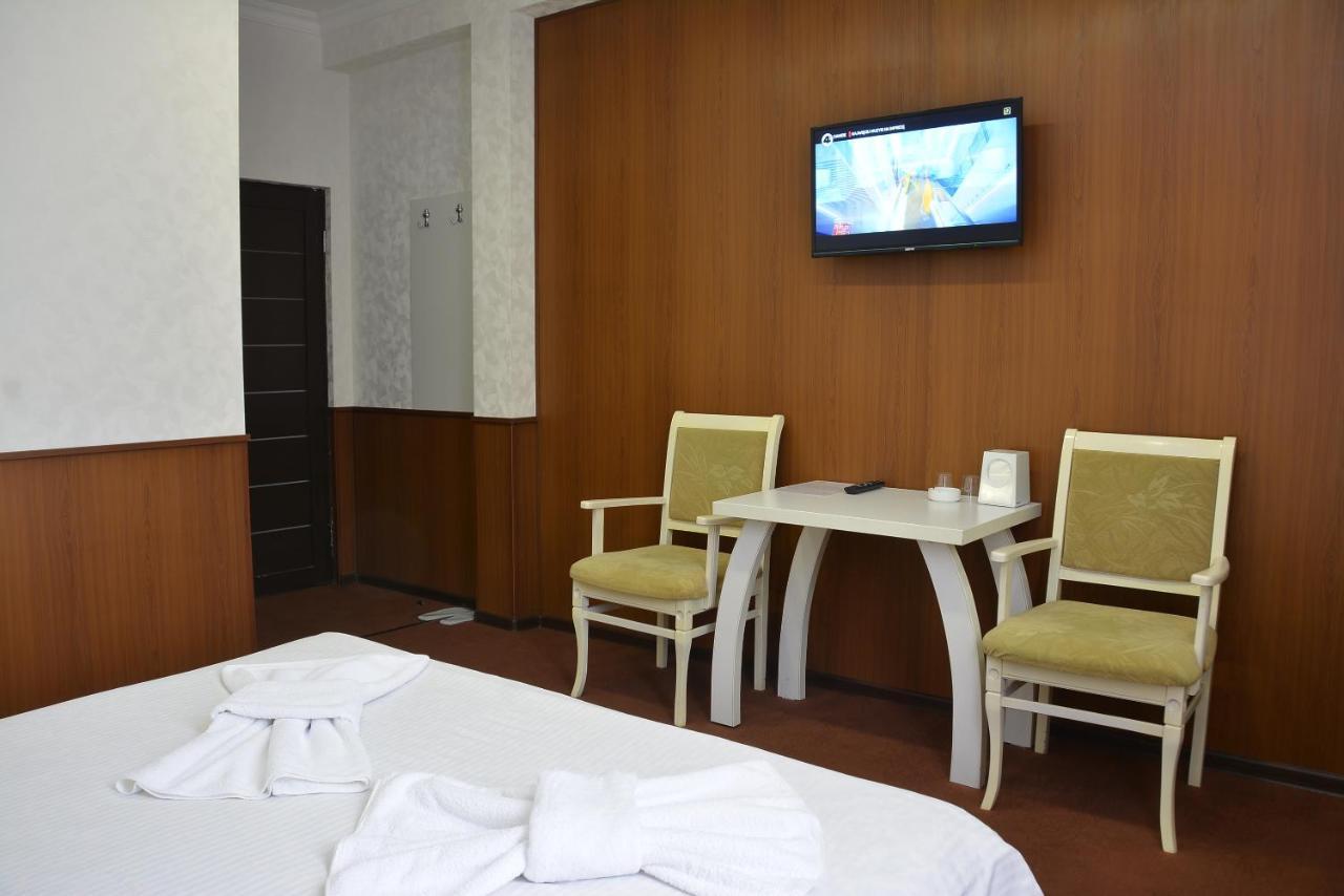 Vayk Hotel Экстерьер фото